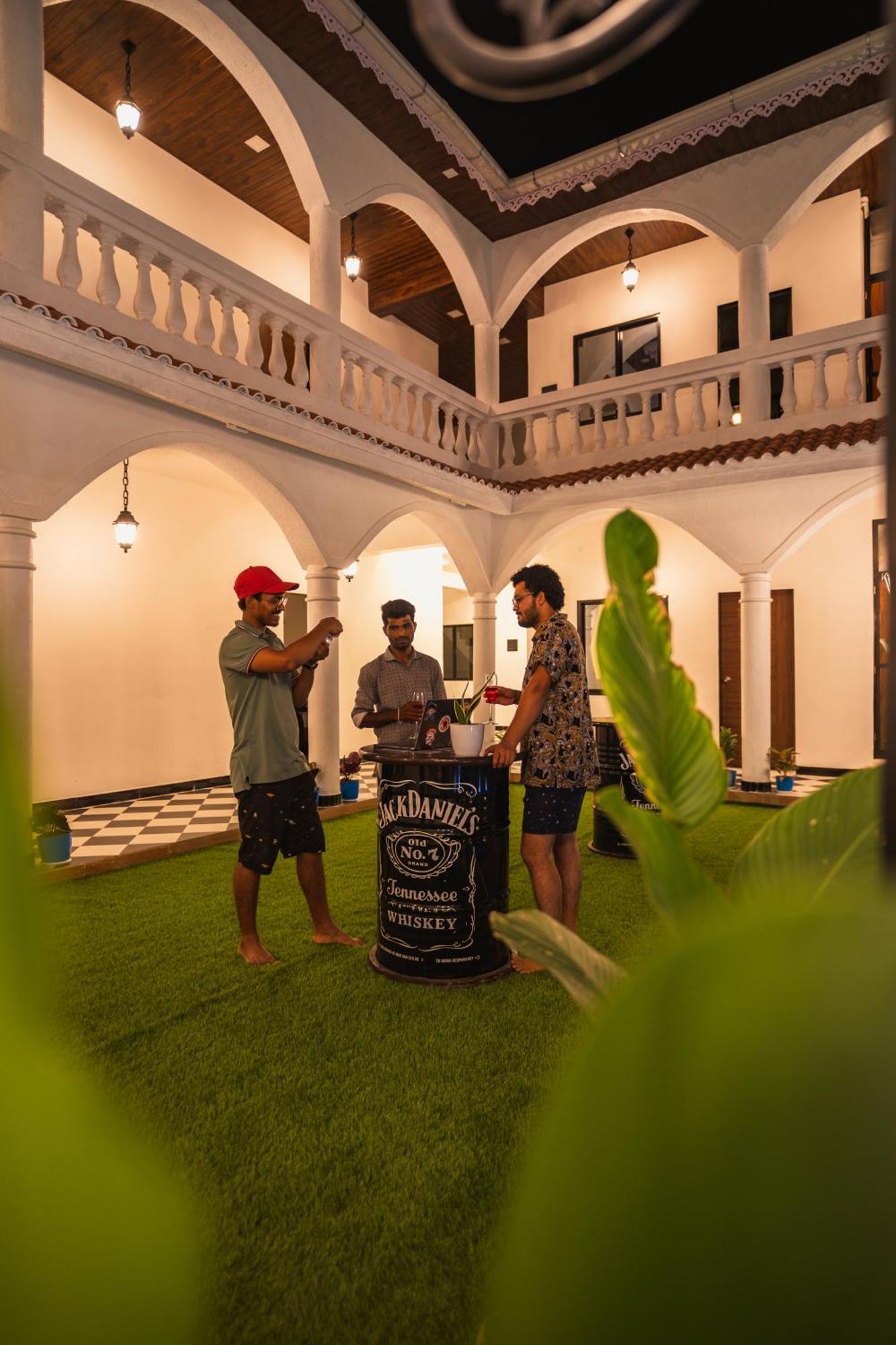 فندق Sapphire Mansion آليباغ المظهر الخارجي الصورة